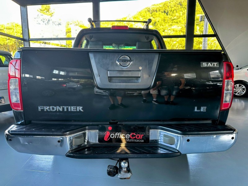 FRONTIER 2.5 LE 4X4 CD TURBO ELETRONIC DIESEL 4P AUTOMÁTICO - 2013 - TRêS COROAS