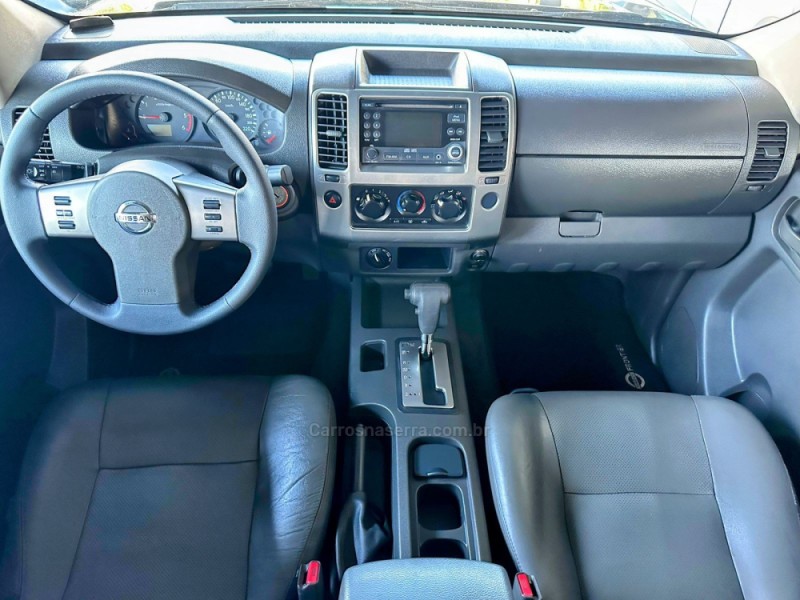 FRONTIER 2.5 LE 4X4 CD TURBO ELETRONIC DIESEL 4P AUTOMÁTICO - 2013 - TRêS COROAS