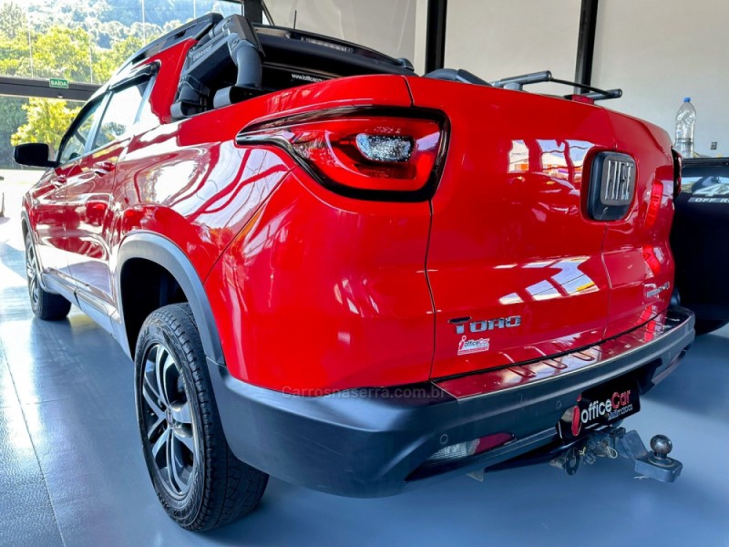 TORO 2.0 16V TURBO DIESEL FREEDOM 4WD AT9 AUTOMÁTICO - 2019 - TRêS COROAS