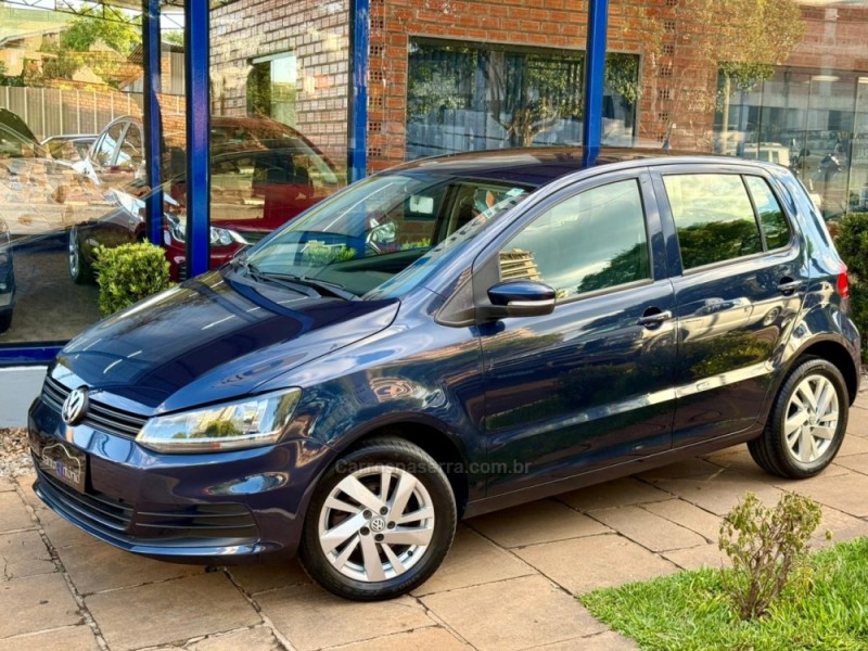 FOX 1.6 MSI TRENDLINE 8V FLEX 4P MANUAL - 2016 - LAGOA VERMELHA