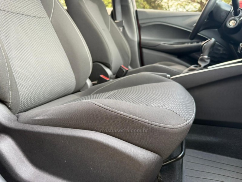 ONIX 1.0 SEDAN PLUS LT 12V FLEX 4P MANUAL - 2023 - LAGOA VERMELHA