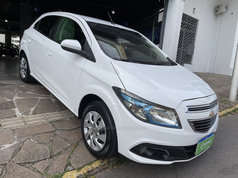 ONIX 1.4 MPFI LT 8V FLEX 4P MANUAL - 2015 - BENTO GONçALVES