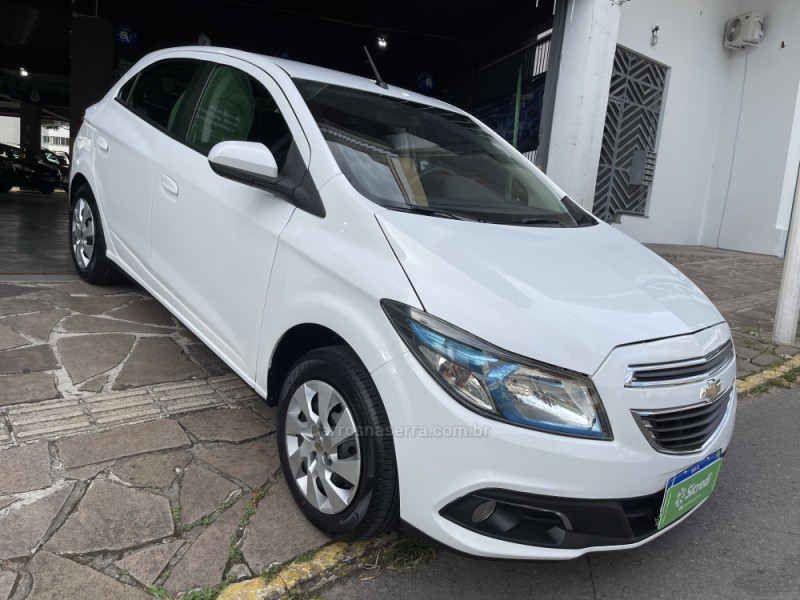 ONIX 1.4 MPFI LT 8V FLEX 4P MANUAL - 2015 - BENTO GONçALVES