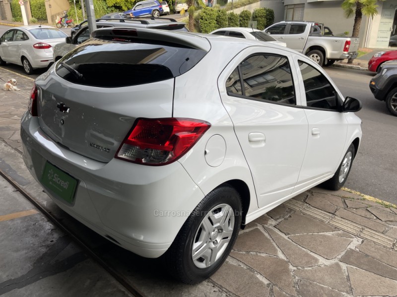 ONIX 1.0 MPFI LT 8V FLEX 4P MANUAL - 2016 - BENTO GONçALVES