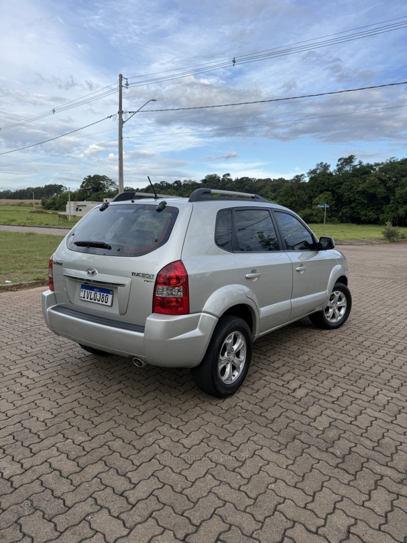 TUCSON 2.0 MPFI GLS BASE 16V 143CV 2WD FLEX 4P AUTOMÁTICO - 2014 - ARROIO DO MEIO