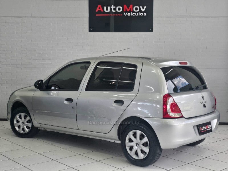 CLIO 1.0 EXPRESSION 16V FLEX 4P MANUAL - 2014 - CAXIAS DO SUL