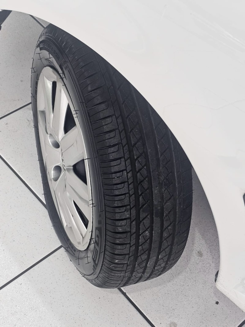 GOL 1.6 MI POWER 8V FLEX 4P MANUAL G.IV - 2006 - CAXIAS DO SUL