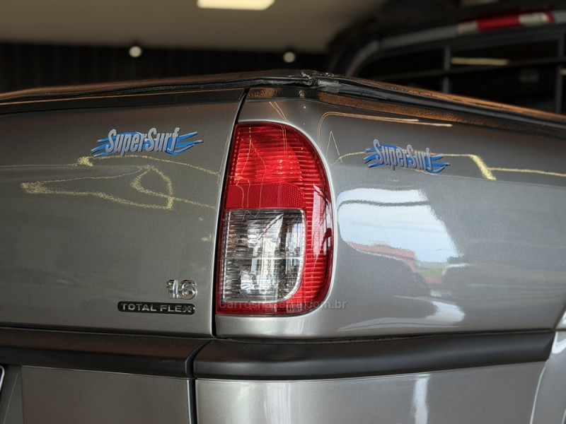 SAVEIRO 1.6 MI SUPER SURF CS 8V FLEX 2P MANUAL G.III - 2005 - DOIS IRMãOS