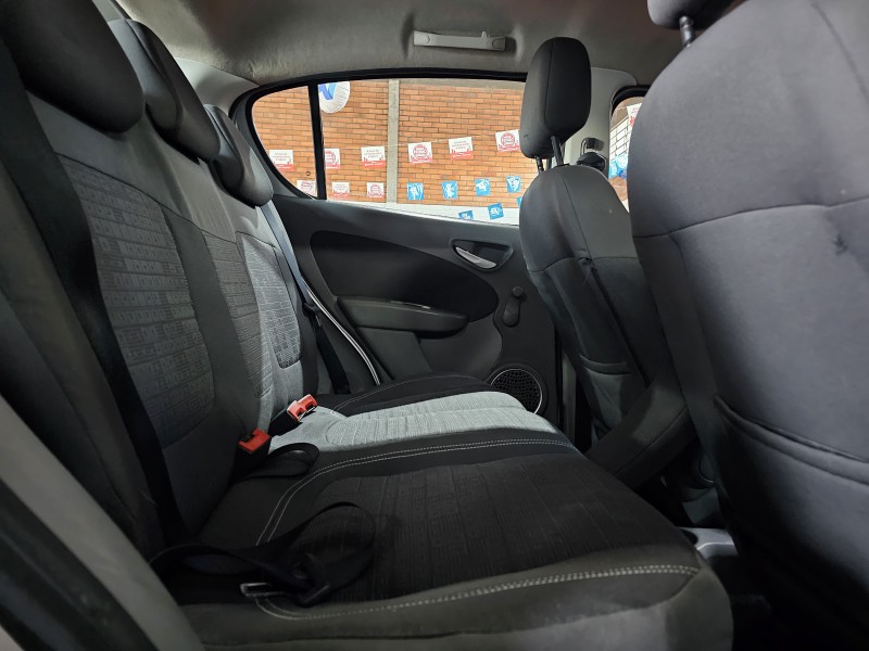 PALIO 1.4 MPI ATTRACTIVE 8V FLEX 4P MANUAL - 2012 - CAXIAS DO SUL