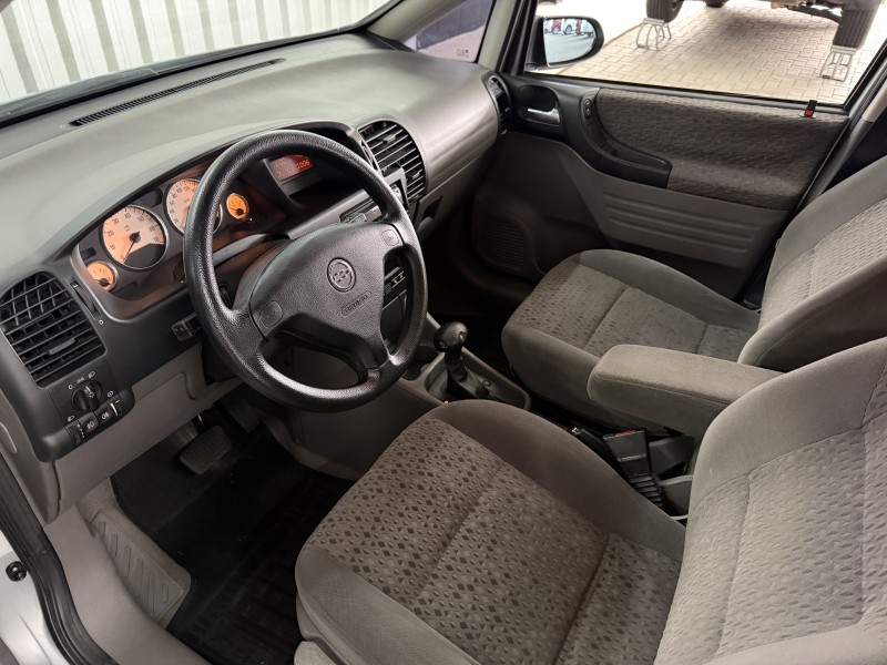 ZAFIRA 2.0 MPFI ELEGANCE 8V FLEX 4P AUTOMÁTICO - 2008 - CAXIAS DO SUL
