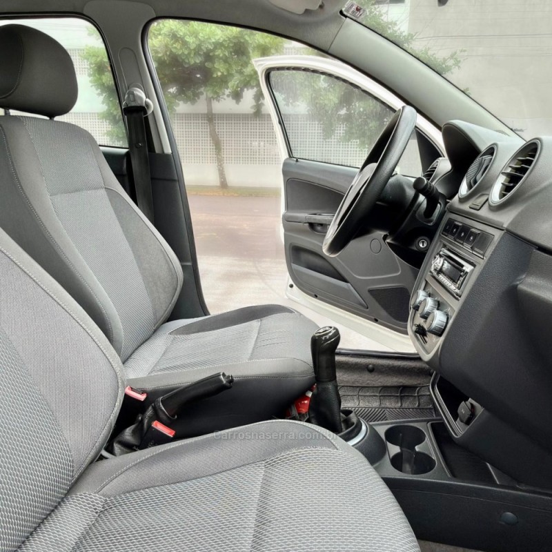 VOYAGE 1.6 MI COMFORTLINE 8V FLEX 4P MANUAL - 2012 - NOVO HAMBURGO