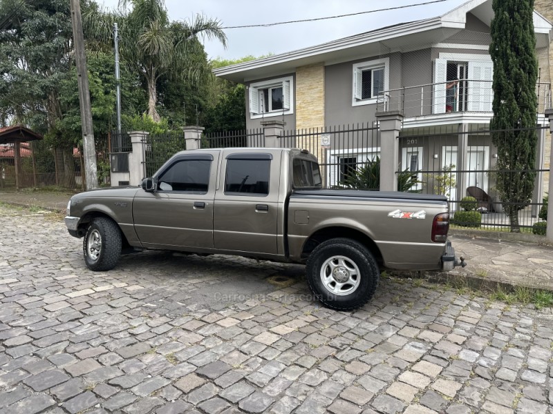 RANGER 2.5 XLT 4X4 CD 8V TURBO INTERCOOLER DIESEL 4P MANUAL - 2000 - CAXIAS DO SUL