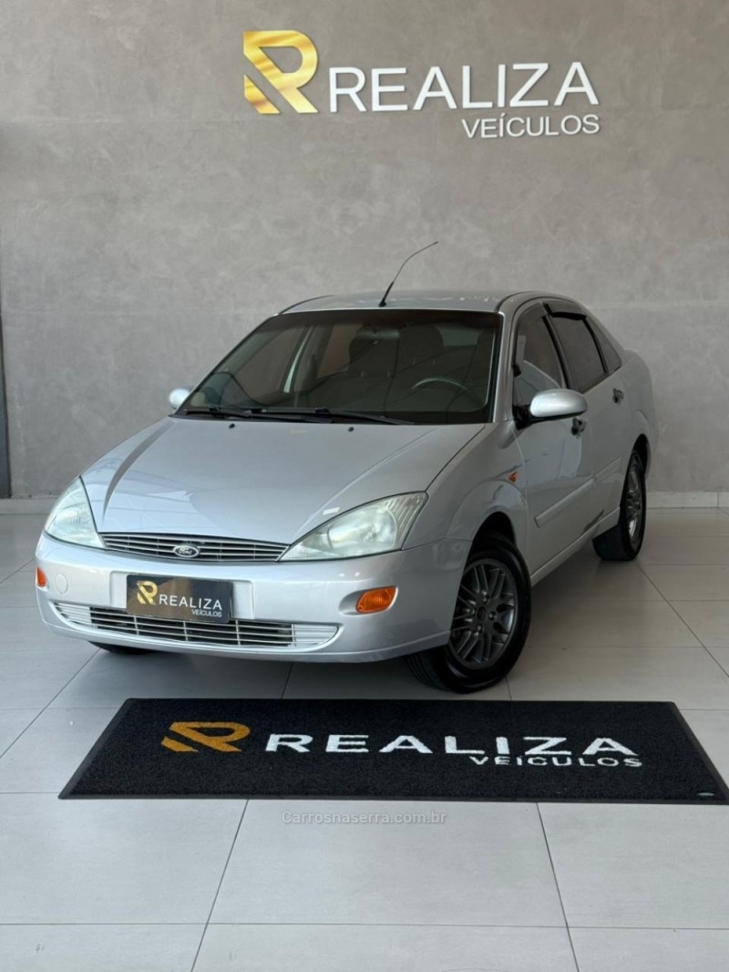 focus 2.0 ghia 16v flex 4p automatico 2003 santa cruz do sul