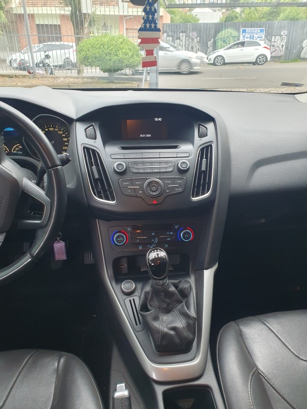 FOCUS 1.6 SE PLUS 16V FLEX 4P MANUAL - 2016 - CAXIAS DO SUL