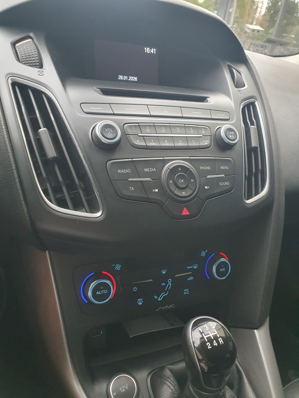 FOCUS 1.6 SE PLUS 16V FLEX 4P MANUAL - 2016 - CAXIAS DO SUL