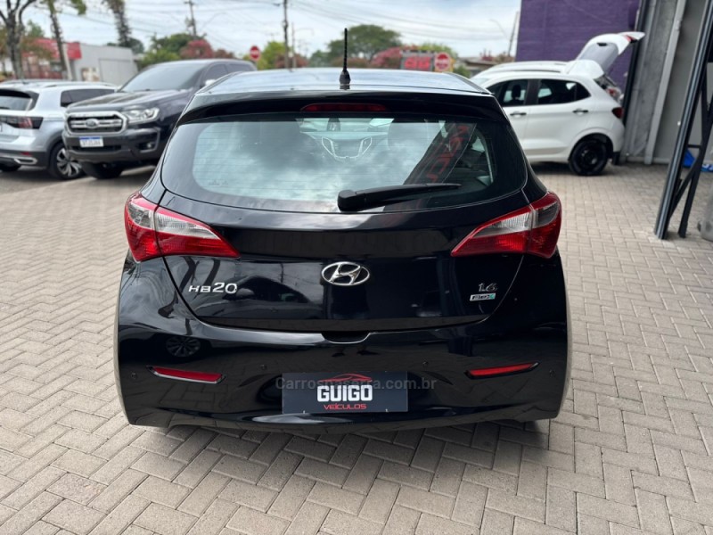 HB20 1.6 PREMIUM 16V FLEX 4P MANUAL - 2014 - NOVO HAMBURGO