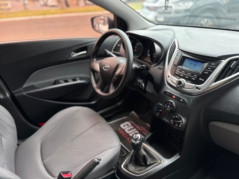 HB20 1.6 PREMIUM 16V FLEX 4P MANUAL - 2014 - NOVO HAMBURGO