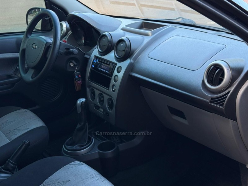 FIESTA 1.6 MPI CLASS HATCH 8V FLEX 4P MANUAL - 2009 - LAGOA VERMELHA