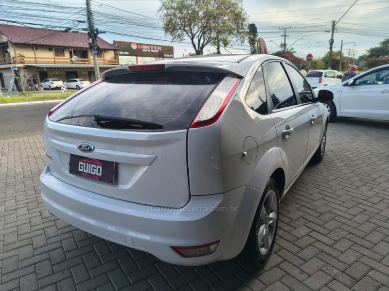 FOCUS 1.6 SE 8V FLEX 4P MANUAL - 2013 - NOVO HAMBURGO