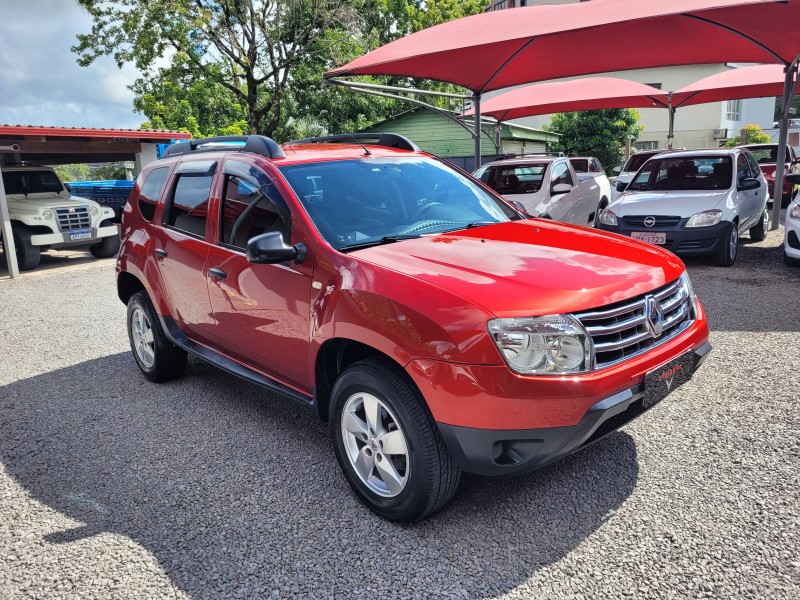 DUSTER 1.6 EXPRESSION 4X2 16V FLEX 4P MANUAL - 2013 - CARLOS BARBOSA