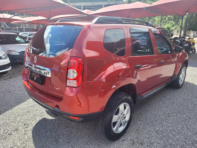 DUSTER 1.6 EXPRESSION 4X2 16V FLEX 4P MANUAL - 2013 - CARLOS BARBOSA