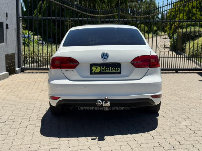 JETTA 2.0 COMFORTLINE FLEX 4P MANUAL - 2012 - CAXIAS DO SUL