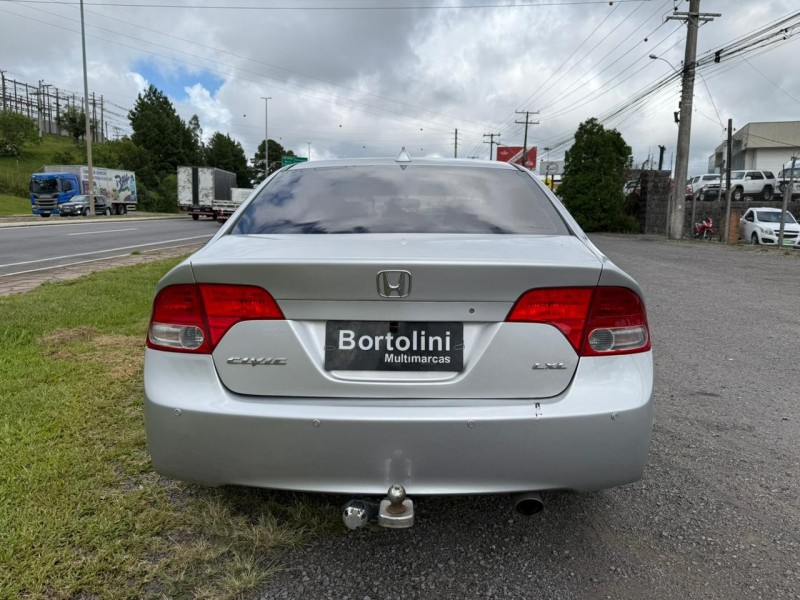 CIVIC 1.8 LXL 16V FLEX 4P AUTOMÁTICO - 2011 - FARROUPILHA