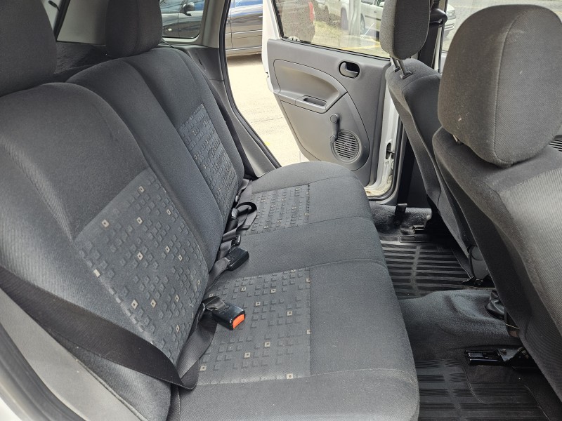 FIESTA 1.0 MPI 8V GASOLINA 4P MANUAL - 2003 - CAXIAS DO SUL