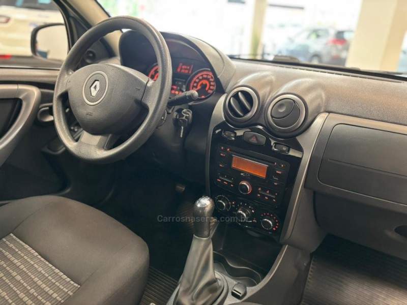 SANDERO 1.6 EXPRESSION 16V FLEX 4P MANUAL - 2014 - CARLOS BARBOSA