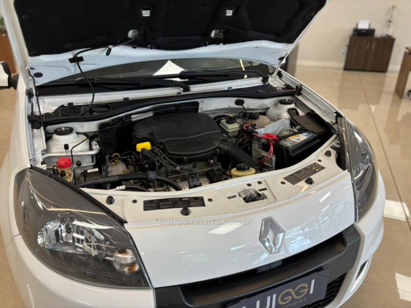 SANDERO 1.6 EXPRESSION 16V FLEX 4P MANUAL - 2014 - CARLOS BARBOSA