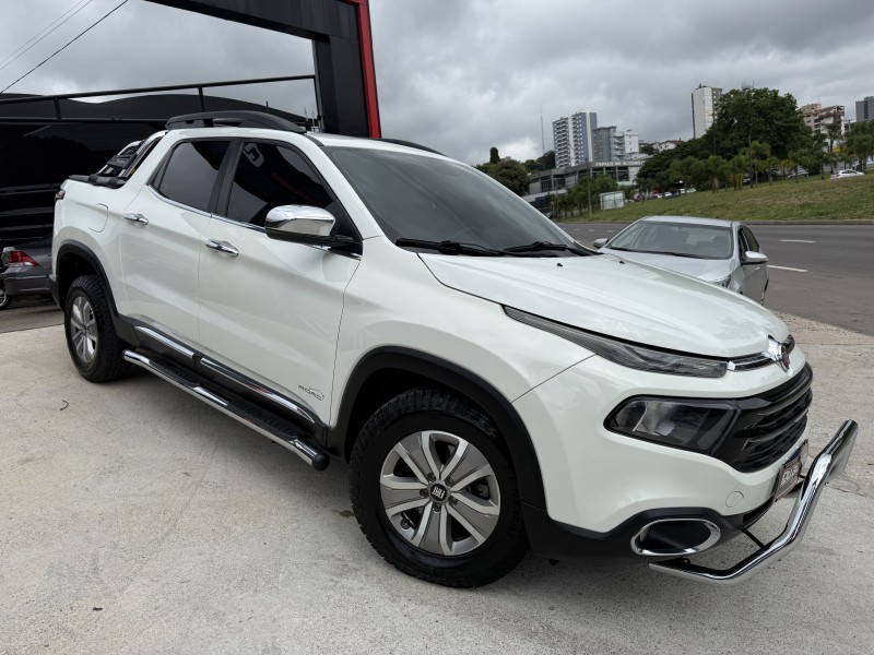 toro 1.8 16v evo flex freedom road automatico 2018 caxias do sul