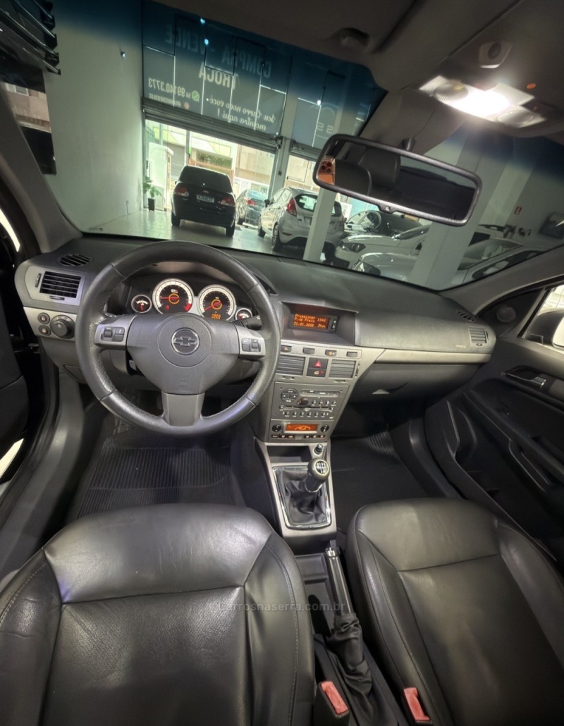 VECTRA 2.0 MPFI GT-X HATCH 8V FLEX 4P MANUAL - 2010 - CAXIAS DO SUL