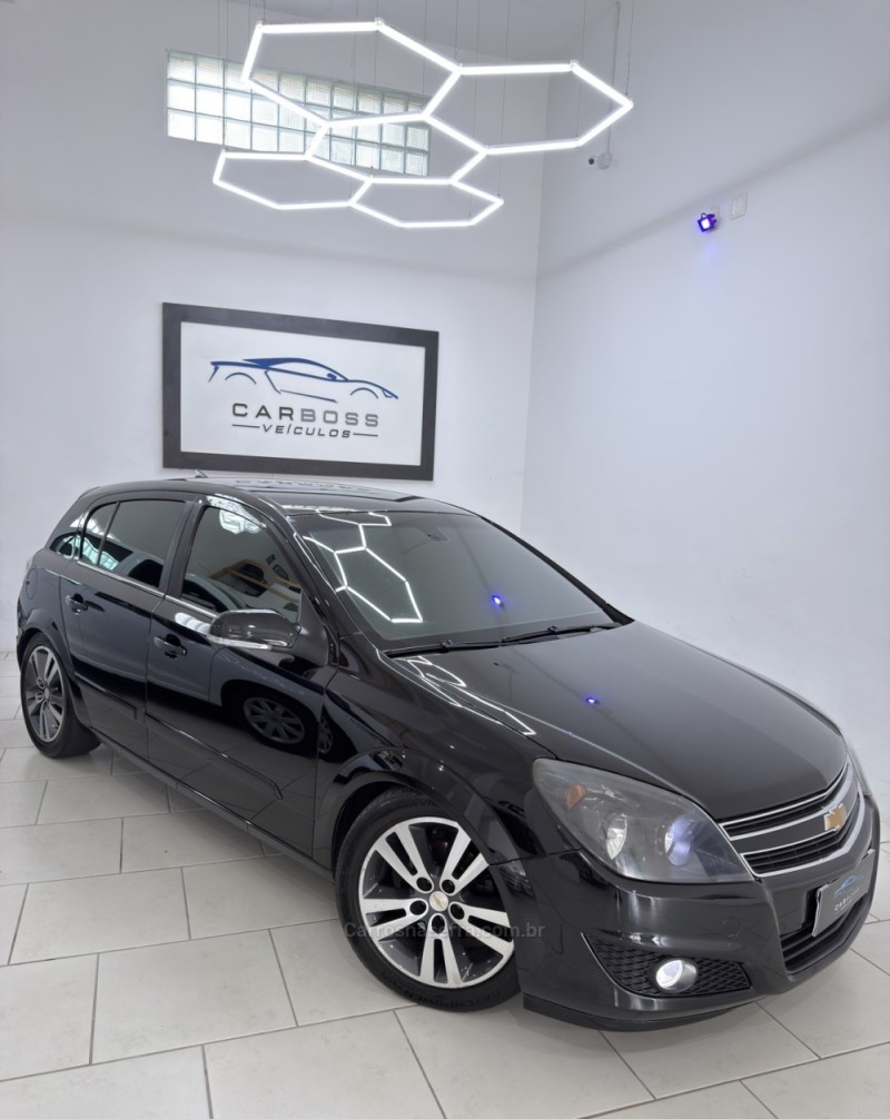 VECTRA 2.0 MPFI GT-X HATCH 8V FLEX 4P MANUAL