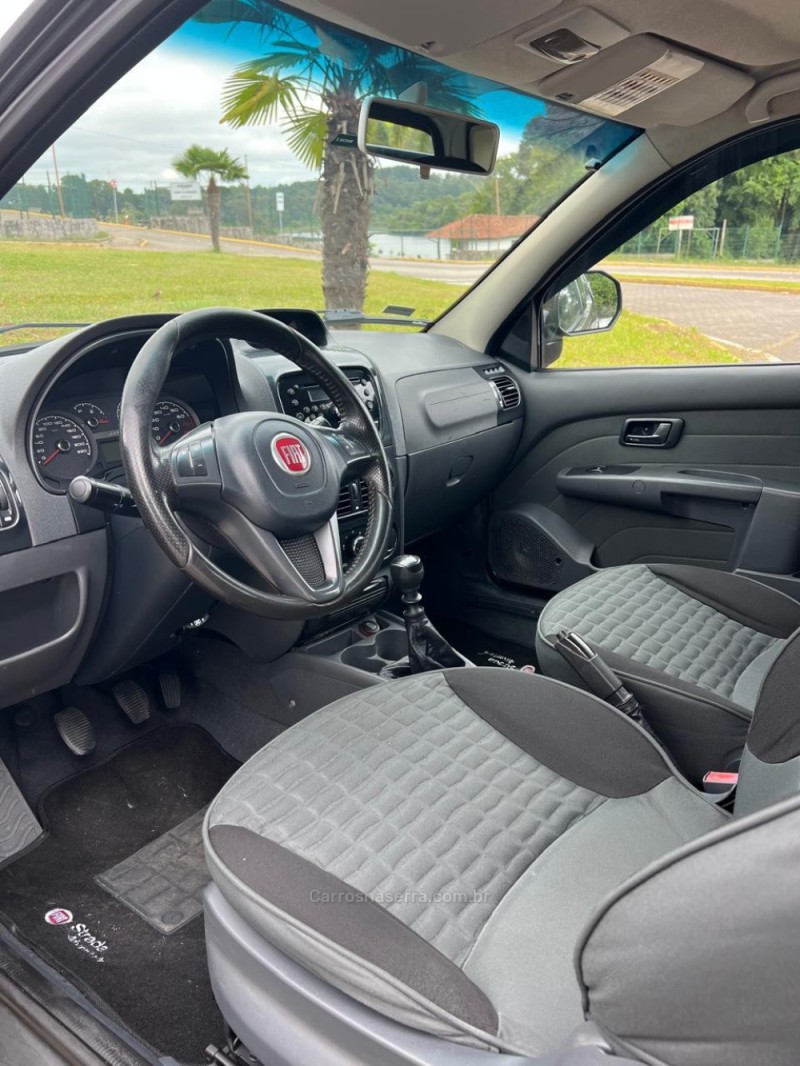 STRADA 1.8 MPI ADVENTURE CD 16V FLEX 3P MANUAL - 2015 - CAXIAS DO SUL