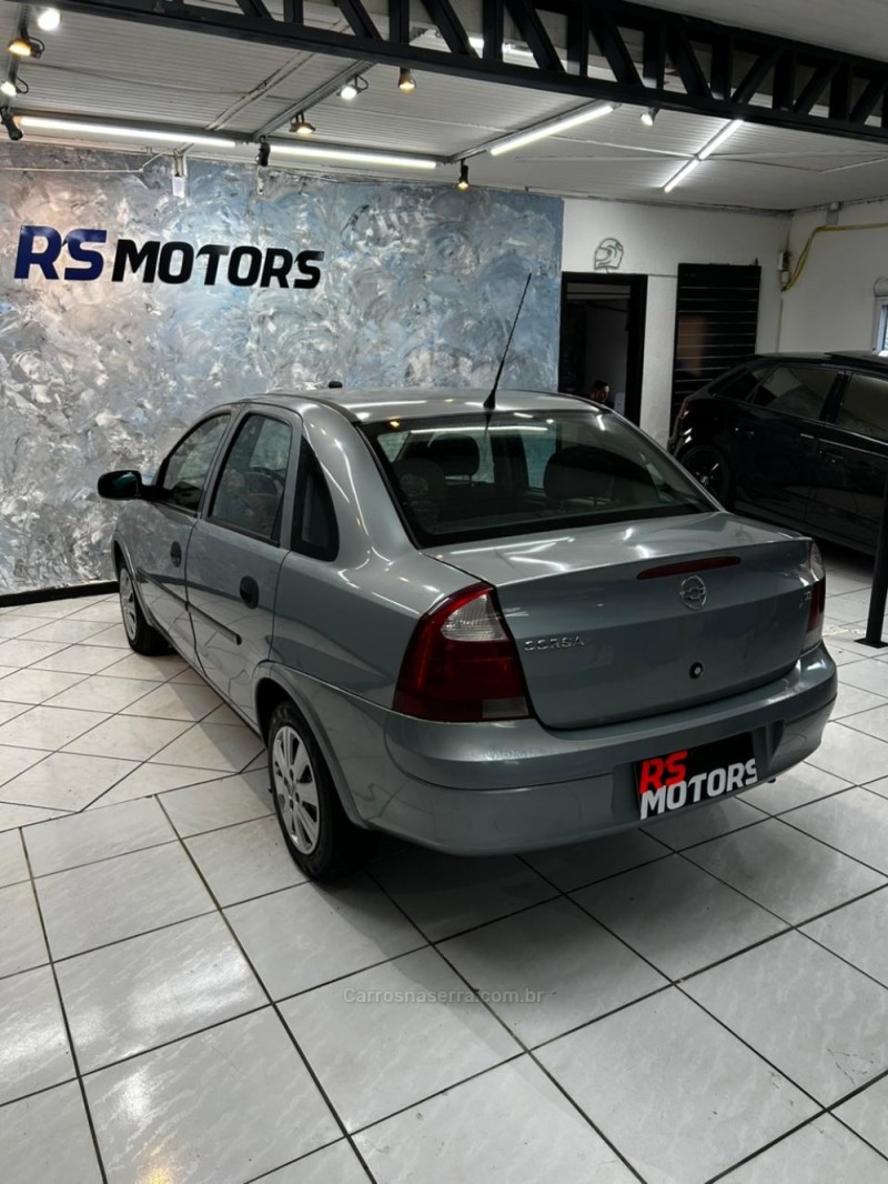 CORSA 1.8 MPFI 8V GASOLINA 4P MANUAL - 2003 - CAXIAS DO SUL