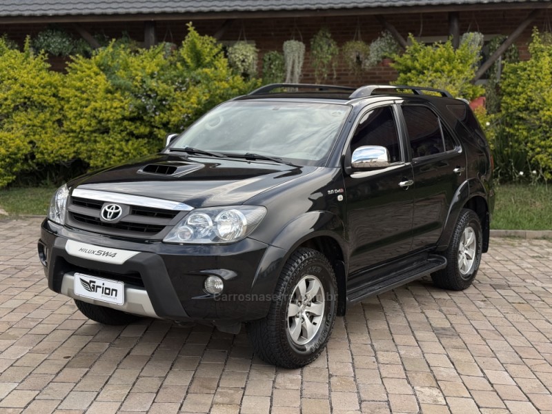 HILUX SW4 3.0 SRV 4X4 16V TURBO INTERCOOLER DIESEL 4P AUTOMÁTICO