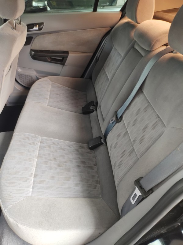 VECTRA 2.0 MPFI ELEGANCE 8V FLEX 4P MANUAL - 2006 - VALE REAL