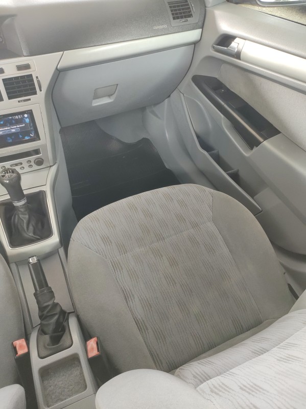 VECTRA 2.0 MPFI ELEGANCE 8V FLEX 4P MANUAL - 2006 - VALE REAL