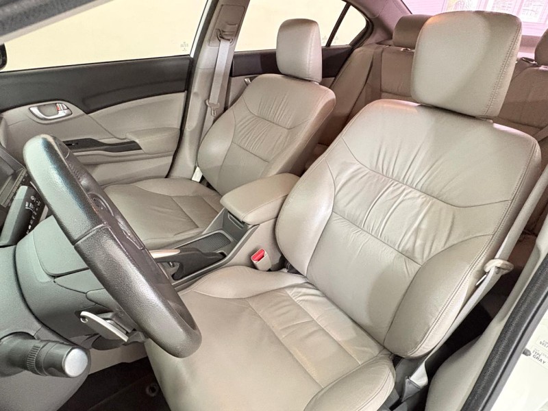 CIVIC 2.0 LXR 16V FLEX 4P AUTOMÁTICO - 2016 - FARROUPILHA