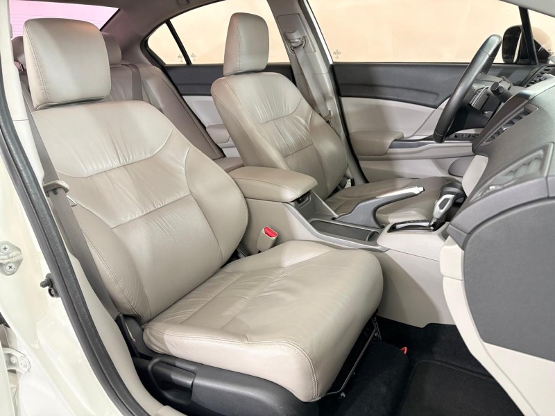 CIVIC 2.0 LXR 16V FLEX 4P AUTOMÁTICO - 2016 - FARROUPILHA