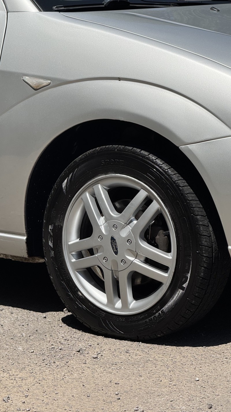 FOCUS 1.6 8V FLEX 4P MANUAL - 2009 - FARROUPILHA