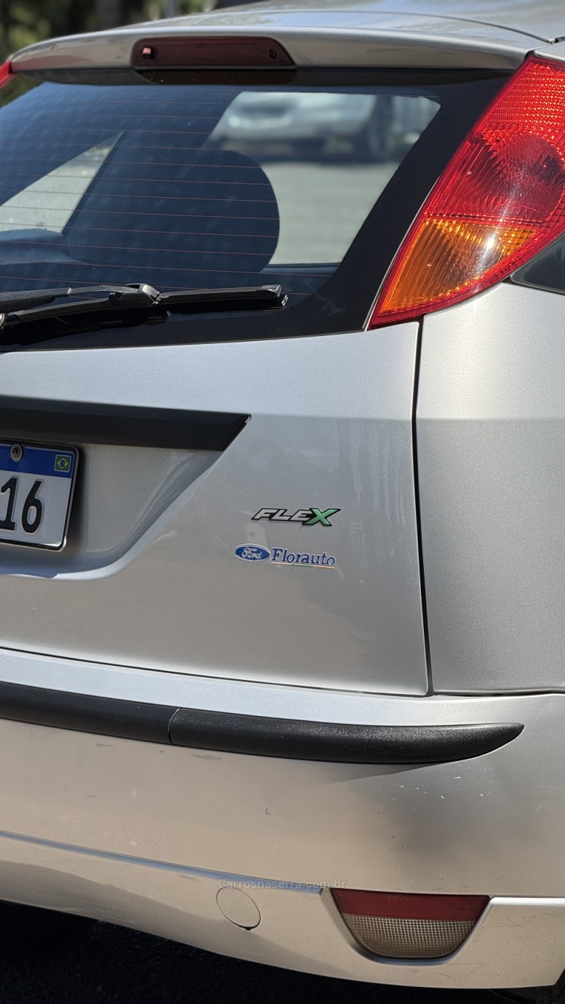 FOCUS 1.6 8V FLEX 4P MANUAL - 2009 - FARROUPILHA