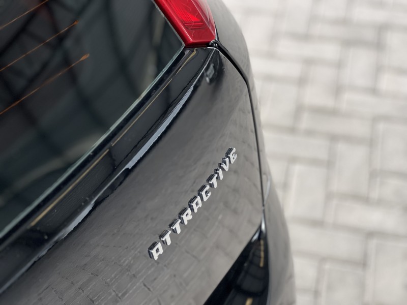 PUNTO 1.4 ATTRACTIVE 8V FLEX 4P MANUAL - 2011 - BENTO GONçALVES