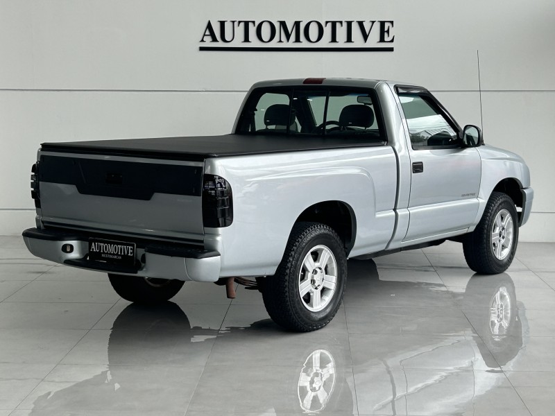 S10 2.4 MPFI ADVANTAGE 4X2 CS 8V FLEX 2P MANUAL - 2011 - CAXIAS DO SUL