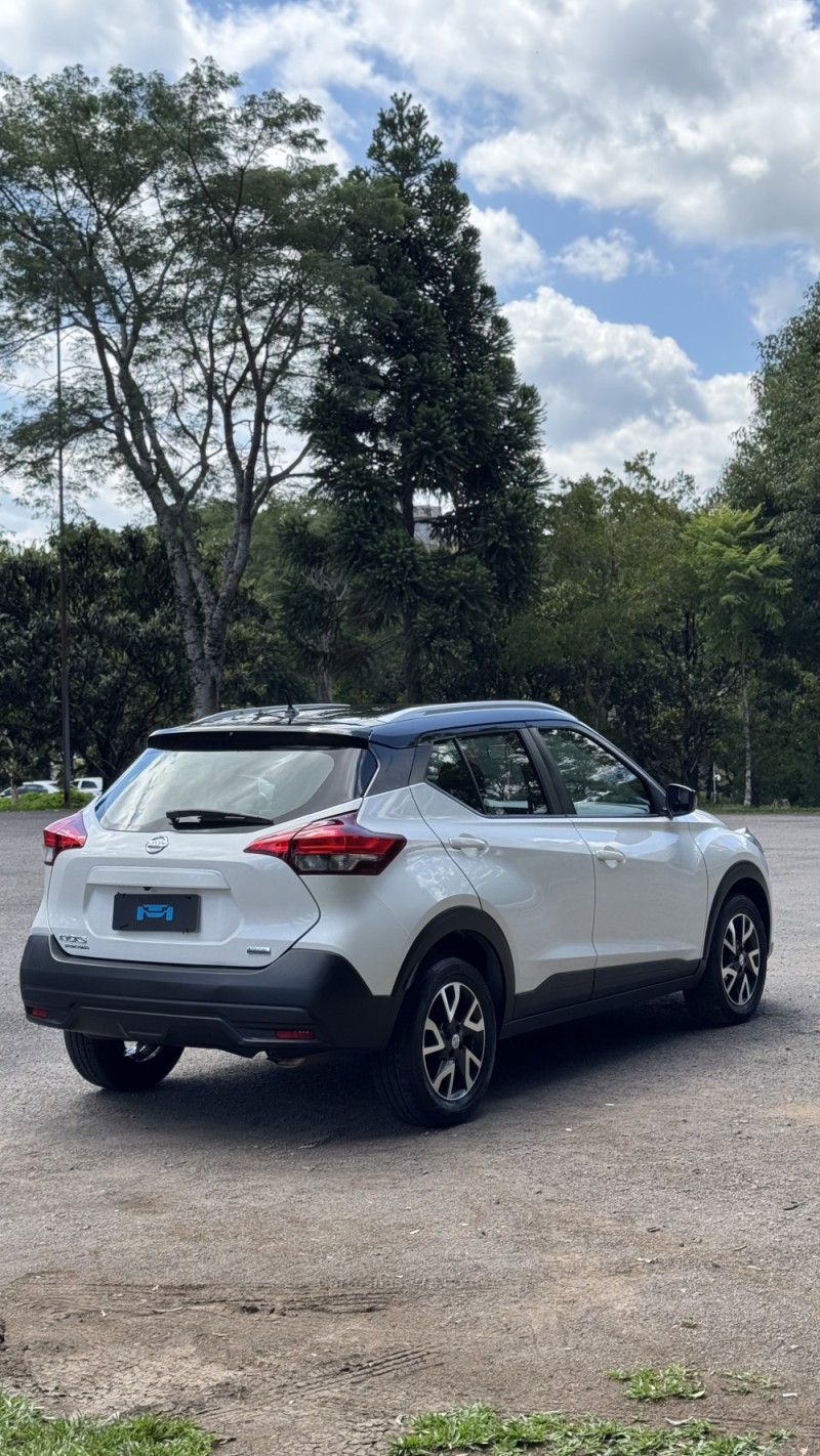 KICKS 1.6 16V SENSE FLEXSTART 4P MANUAL - 2020 - FARROUPILHA