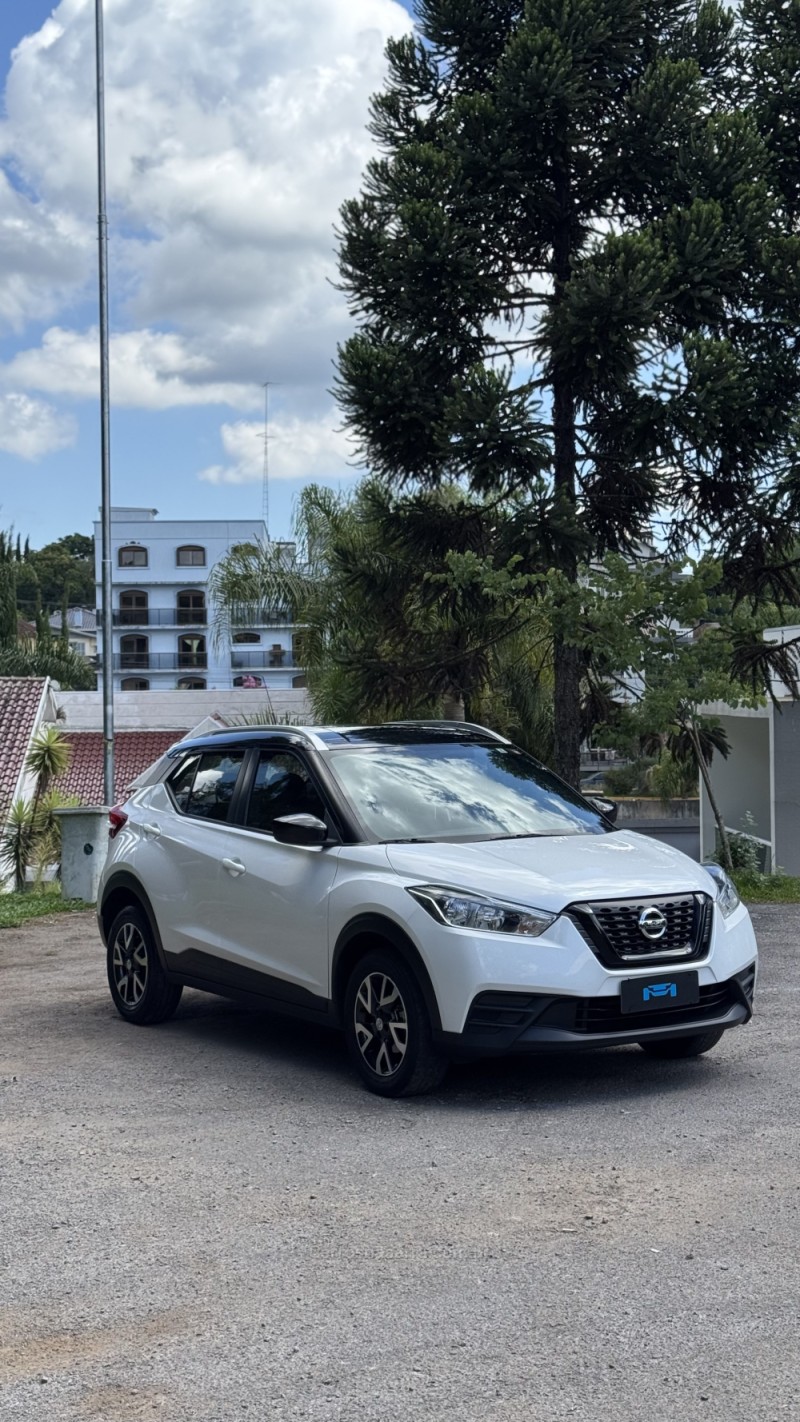 KICKS 1.6 16V SENSE FLEXSTART 4P MANUAL - 2020 - FARROUPILHA