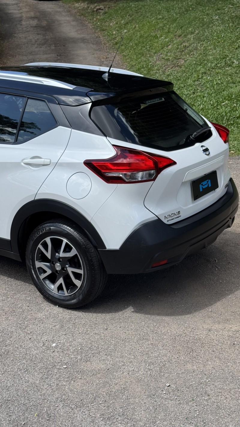 KICKS 1.6 16V SENSE FLEXSTART 4P MANUAL - 2020 - FARROUPILHA