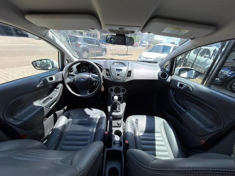 FIESTA 1.6 SE HATCH 16V FLEX 4P MANUAL - 2017 - LAGOA VERMELHA