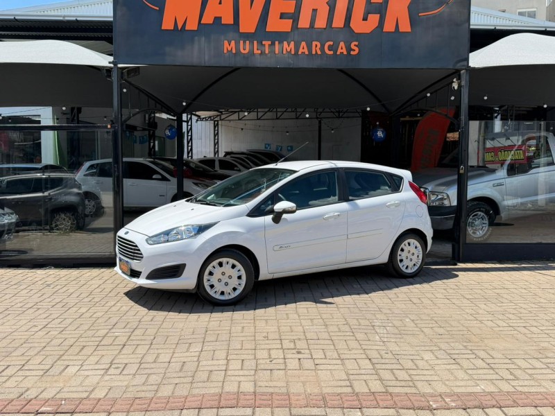 FIESTA 1.6 SE HATCH 16V FLEX 4P MANUAL - 2017 - LAGOA VERMELHA