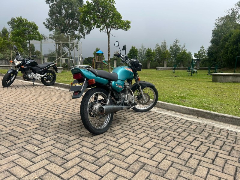 CG 125 TITAN - 1999 - CANELA